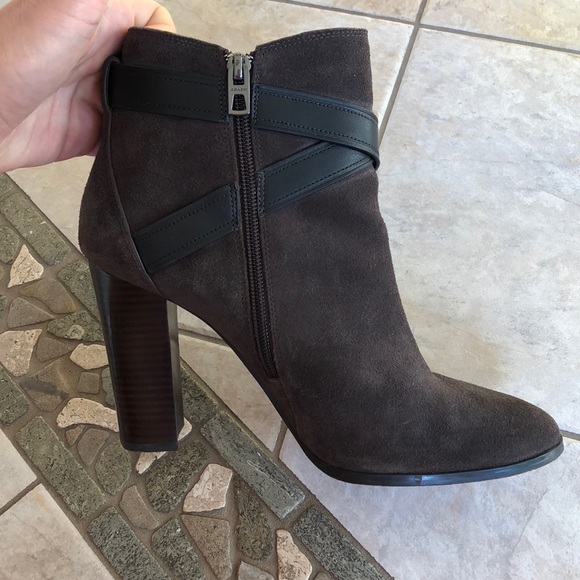 Coach Booties size 10 - Picture 6 of 7